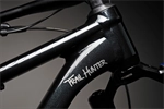 ONE-TWENTY TRAIL HUNTER EDITION-CZ Glossy Black(Silver) + triko TH zdarma