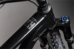 ONE-TWENTY TRAIL HUNTER EDITION-CZ Glossy Black(Silver) + triko TH zdarma
