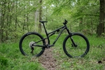 ONE-TWENTY TRAIL HUNTER EDITION-CZ Glossy Black(Silver) + triko TH zdarma